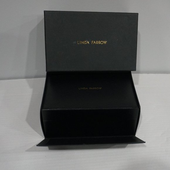 NEW LINDA FARROW GIFT BOX SUNGLASSES CASE, GIFT BOX - Picture 4 of 8